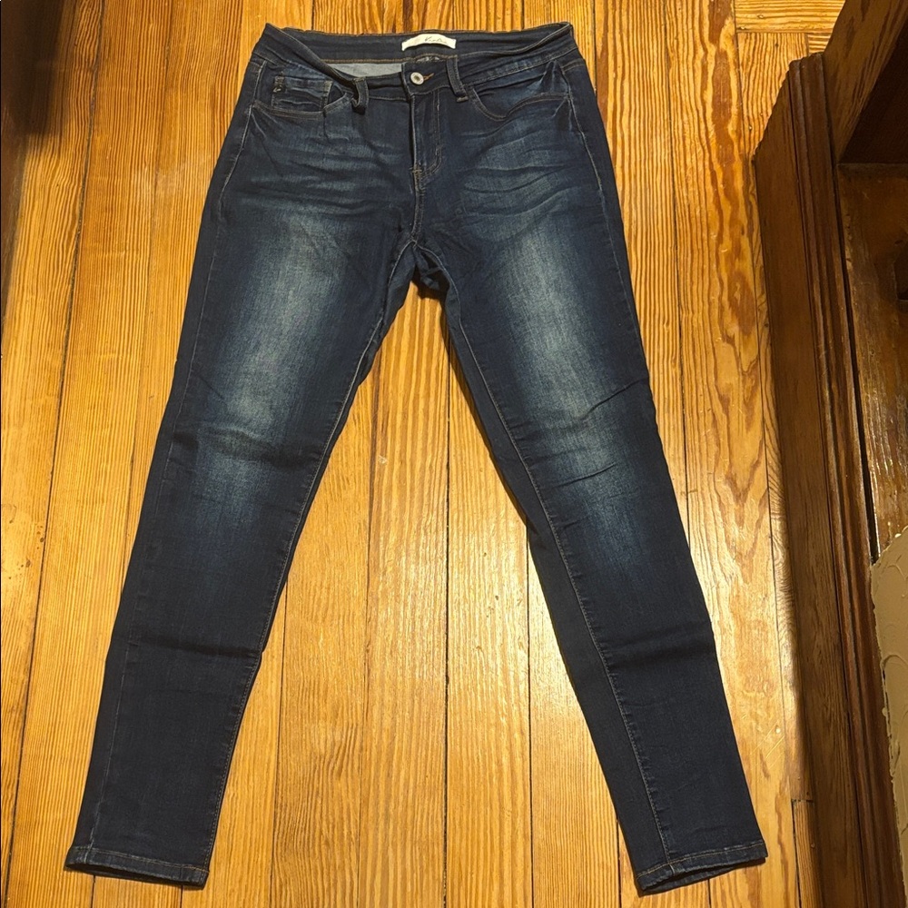 KanCan dark blue skinny jeans size 7/27